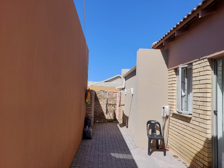 To Let 2 Bedroom Property for Rent in Mooikloof Country Estate Western Cape